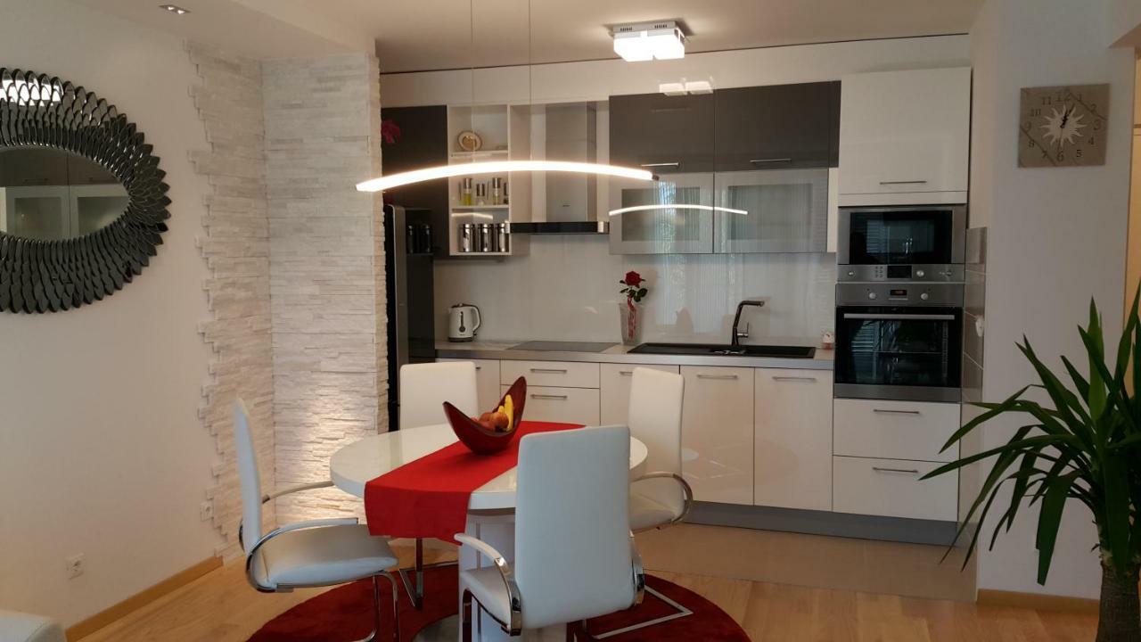 Luxury Apartment Split Exterior photo