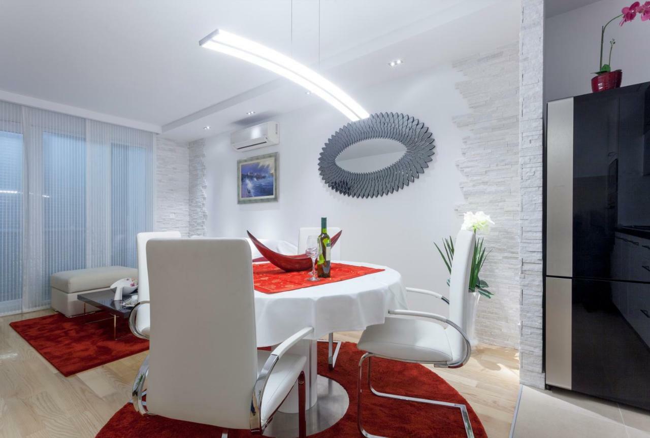Luxury Apartment Split Exterior photo